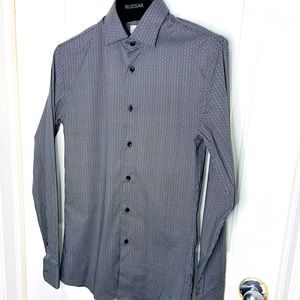 Le chateau dress shirt size 15-15.5